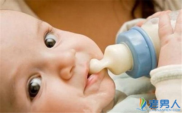>新生儿不吃奶怎么办 新手妈妈该如何应对