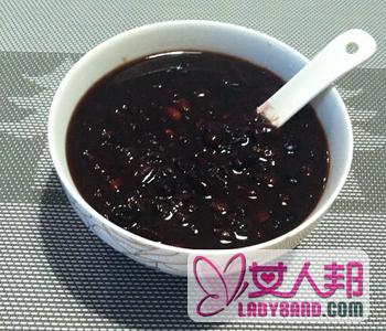 >【红豆黑豆薏米粥】红豆黑豆薏米粥的做法_红豆黑豆薏米粥的营养价值