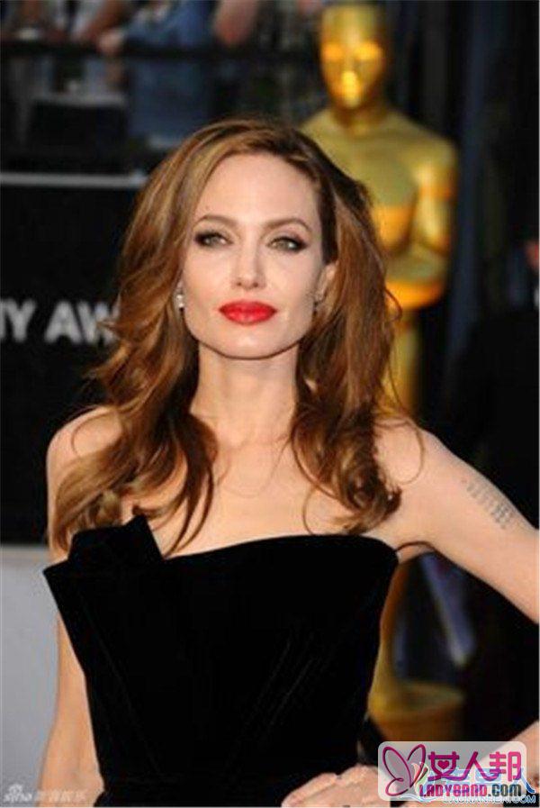 安吉丽娜•朱莉（Angelina Jolie ）资料图片性感写真