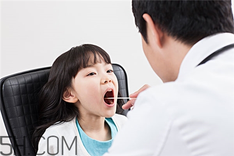 牙周炎吃头孢有用吗？牙周炎吃维生素c有用吗？