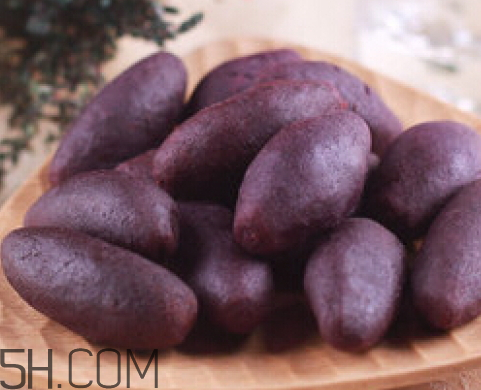 紫薯为什么煮出绿水 紫薯变绿色还能吃吗