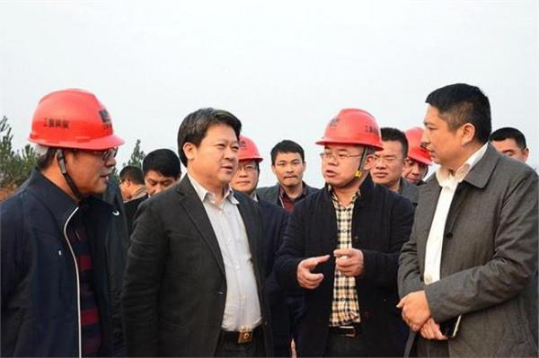 向力力谢建辉 郴州市委书记向力力:坚持发展为大 全力抓好项目建设