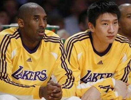 >曾折服科比的中国篮球巨星 为何最终成为伤仲永的球员