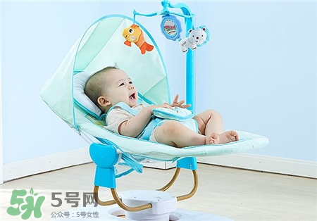 婴儿摇椅适合多大的孩子?婴儿摇椅有用吗?