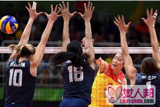 中国女排战胜巴西晋级四强 3比2惊险逆袭卫冕冠军