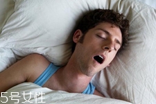 >睡眠呼吸暂停症症状与治疗 居家护理技巧