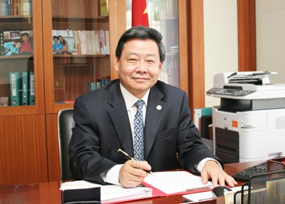 薛进文儿子 南开大学党委书记薛进文、校长饶子和2010年新年贺词