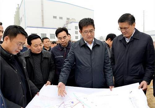 汉中市市委副书记、市长王建军调研汉中航空智慧新城建设情况