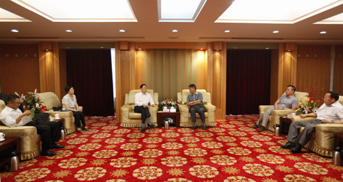 中粮集团总裁于旭波到访天津食物集团