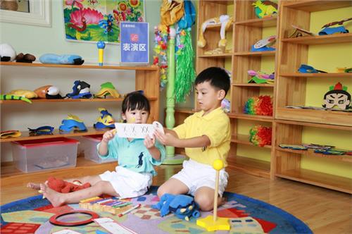 学前教育原理刘焱 刘焱委员:加大对学前教育的投入 出台基本玩教具标准