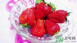 >冻草莓怎么吃?冻草莓怎么做好吃