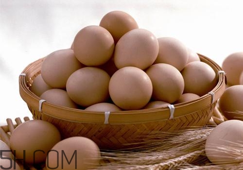 长斑了的鸡蛋能吃吗？长斑了的鸡蛋吃了有什么危害？