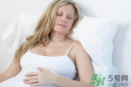 怀孕2个月爱流口水是怎么回事?怀孕2个月爱流口水正常吗?