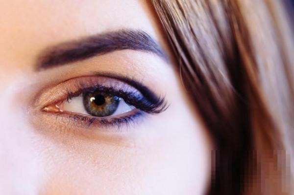 角膜穿孔自己能愈合吗 生活中眼部问题有哪些注意事项