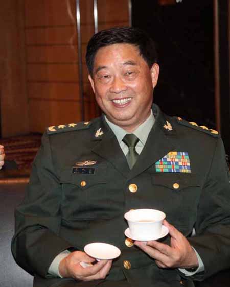 张仕波徐国龙 北京军区司令张仕波任国防大学校长 与宋普选对调