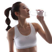 喝水也可以减肥_怎样的喝水可以减肥_喝水减肥小方法
