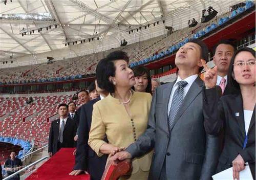 >李明博是谁 揭秘!韩国总统李明博曾经喜欢的那个中国姑娘是谁?