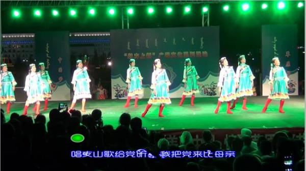 >朱晗舞蹈 江西舞蹈家朱晗首个古典舞专场10日在京演出
