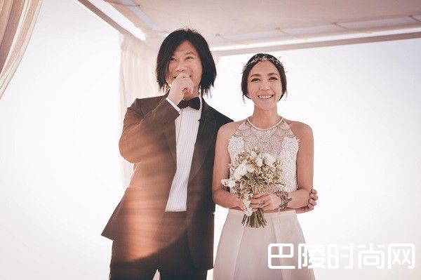 五月天玛莎当爸了 老婆生下龙凤胎