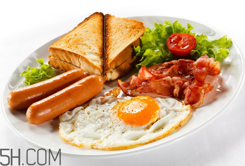 >早餐怎么吃营养又健康？吃早餐的误区有哪些？