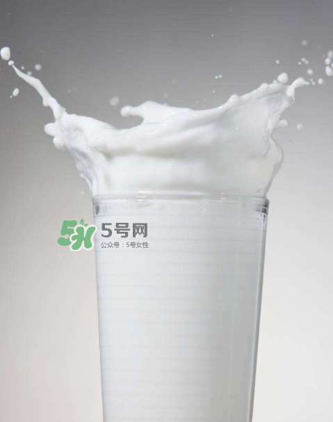 >胃病患者适合长期喝牛奶吗？胃病喝酸奶还是牛奶？