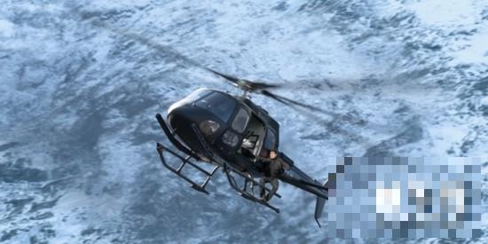《碟中谍6》阿汤哥驾直升机挑战360度俯冲