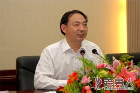 广东梅州纪委书记李纯德被开除党籍降为科员
