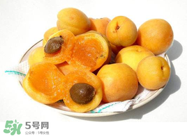 杏和荔枝能一起吃吗？杏和荔枝一起吃会中毒吗？