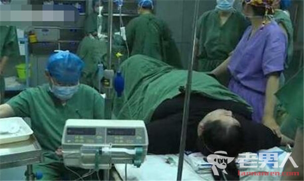 381斤产妇产下巨婴 动用了医院最强大麻醉团队
