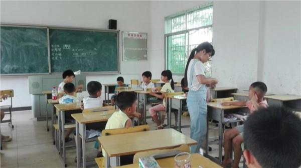 朱小蔓老公 原中央教科所所长朱小蔓在宁开讲 好老师应该是一位敏感性教师