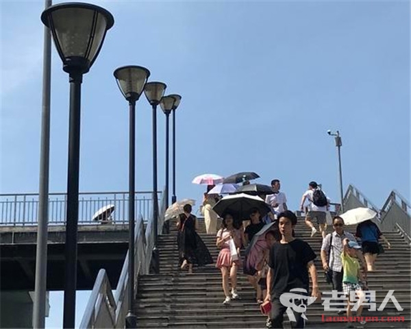 重庆首发高温红色预警 巫山最高气温超过43℃