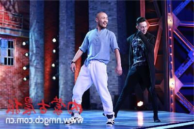 威力斯舞蹈寻 内蒙古小伙威力斯登上《中国好舞蹈》的舞台