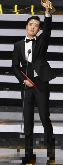 张桐获得飞天奖优秀男演员奖，是名副其实吗？