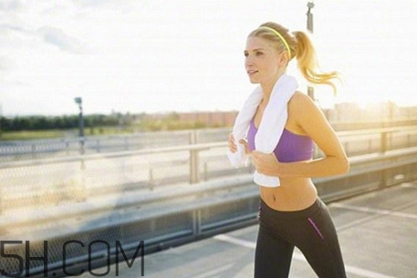 >每天跑步5分钟有用吗？每天跑步锻炼对身体有什么好处呢？