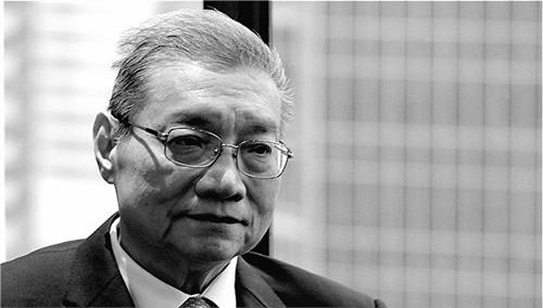>《信报》首席顾问、香港著名财经专栏作家曹仁超逝世 曾与林行止反目