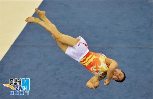 体操队邓书弟 全国体操锦标赛 贵州队邓书弟取得男子自由体操金牌