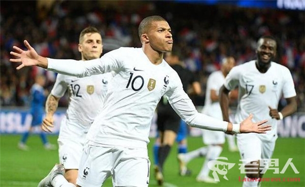 国际友谊赛法国2-2绝平冰岛 姆巴佩操刀扳平比分