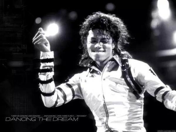 >杰克逊死人最多演唱会 寻迈克尔 杰克逊演唱会中晕倒人最多的是哪一场?