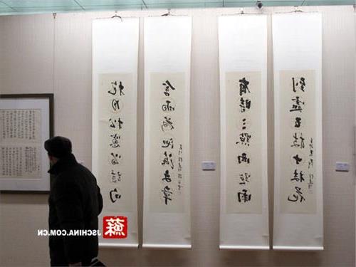 周京新国画作品 张六弢书法作品展在江苏省国画院开幕