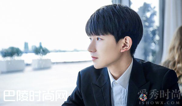 TFBOYS王源公开儿时梦想：给家人买大房子结婚生子