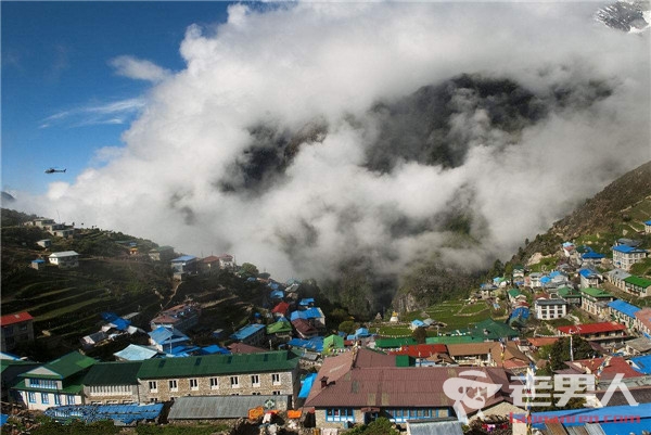 >尼泊尔遭暴风天气侵袭 截至目前已致5人死亡