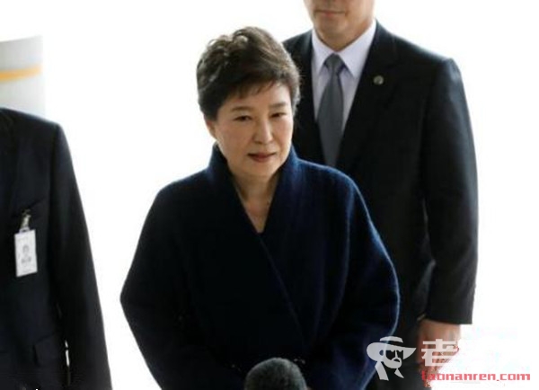 朴槿惠被正式拘捕 罪名成立最多可获刑45年
