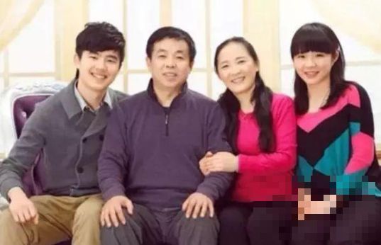 《唐人街探案2》的热映 刘昊然被网友称为“共享男友” 家庭背景曝光 竟