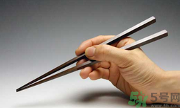 >金属筷子对人身体好不好？金属筷子的优缺点