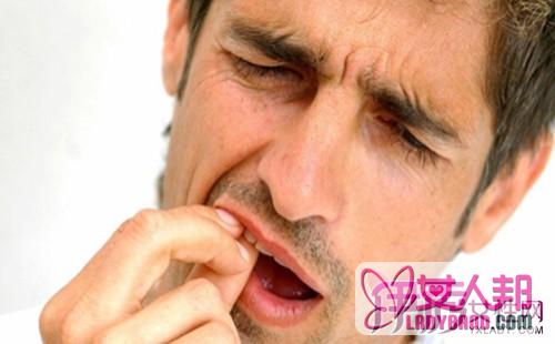 经常牙龈上火肿痛怎么办？  3大治疗方法让你轻松摆脱牙痛
