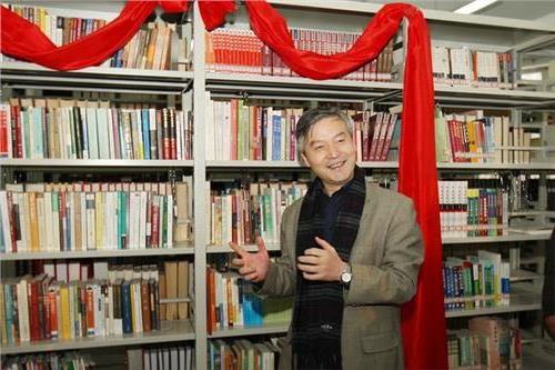 著名右派北京大学教授贺卫方被发配至新疆石河子大学任教