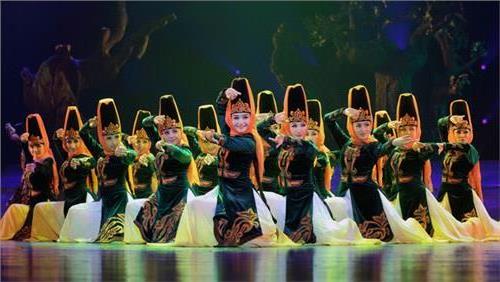 新疆艺术剧院(新疆歌舞团)新春大型歌舞晚会《大美新疆》