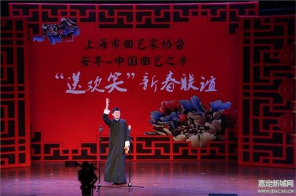 滑稽演员曹雄 滑稽戏演员曹雄:滑稽有噱头 烹饪讲鲜头