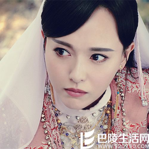 唐嫣出演李未央正在热播的古装剧《锦绣未央》讲的是北凉公主心儿遭遇
