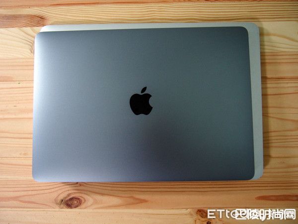 MacBook Air主机板爆出瑕疵 苹果低调发邮件免费换